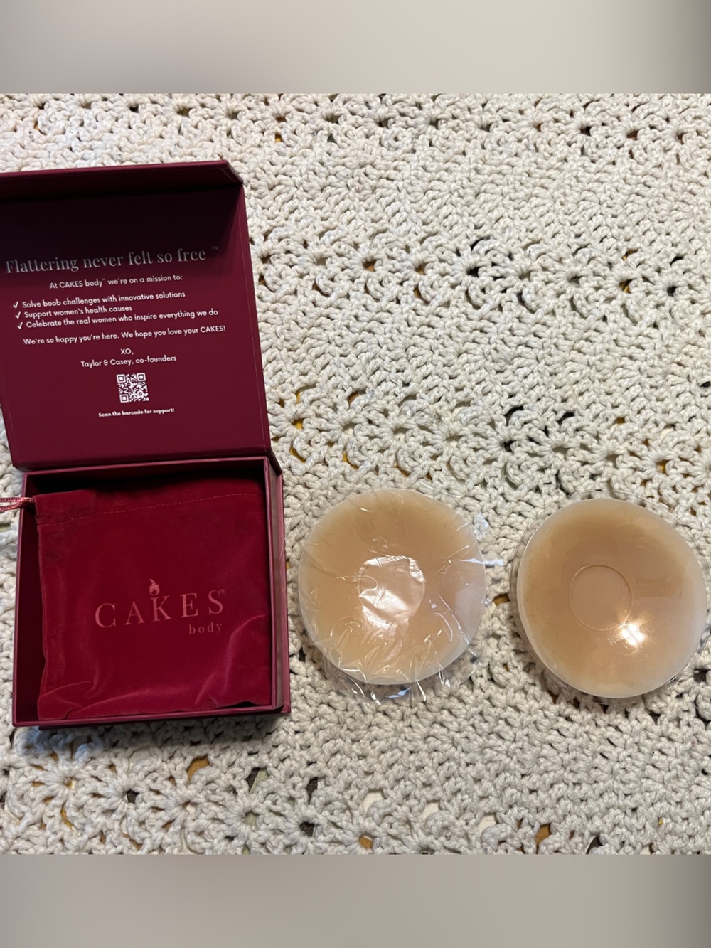 Cakes Body Adhesive Silicone Nipple Covers - Nude